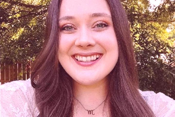 Emma, 36 — Escort in Hutto, United States
