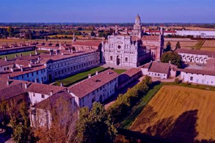 Emma, 36 — Escort in Pavia di Udine, Italy