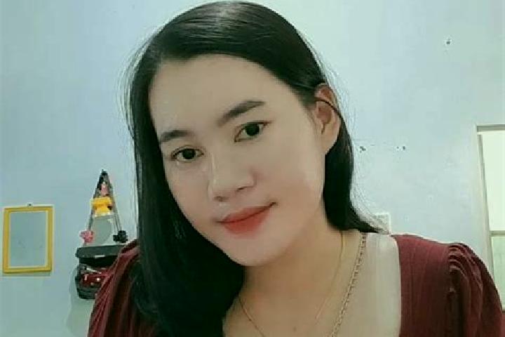 Emma, 36 — Escort in Sekadau, Indonesia