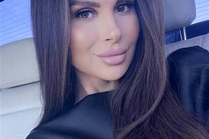 Emma, 36 — Escort in Senica, Slovakia