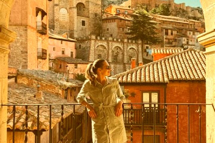 Emma, 36 — Escort in Torres de Albarracin, Spain