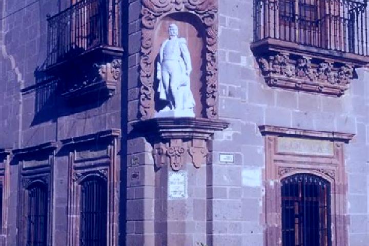 Emma, 36 — Escort in Valle de Ignacio Allende, Mexico