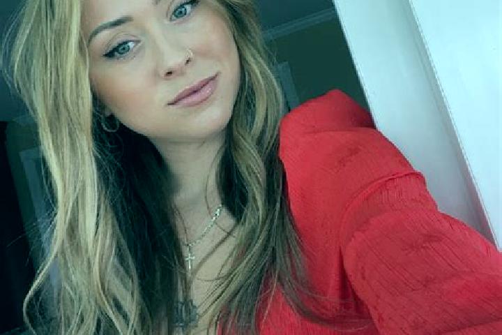 Emma, 36 — Escort in West Brookfield, United States