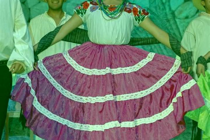 Emma, 36 — Escort in Xochiatipan de Castillo, Mexico