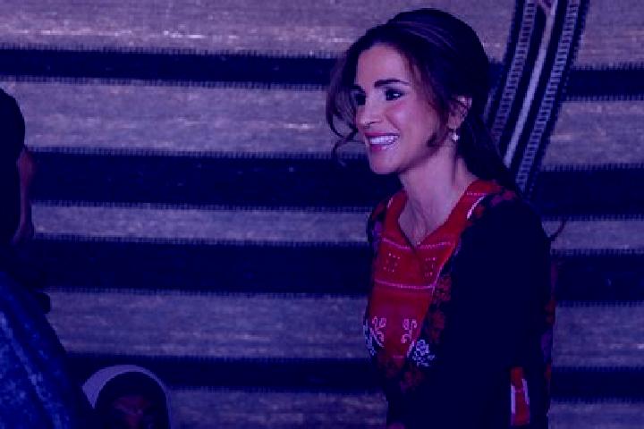 Emma, 37 — Escort in Al Quwayrah, Jordan