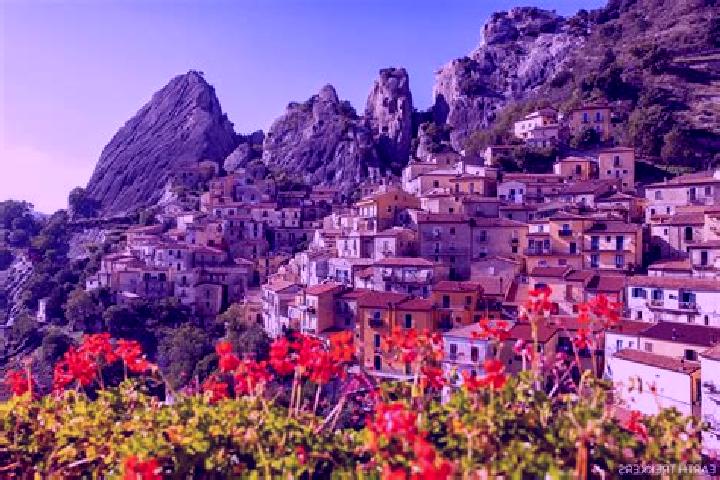 Emma, 37 — Escort in Castelmezzano, Italy