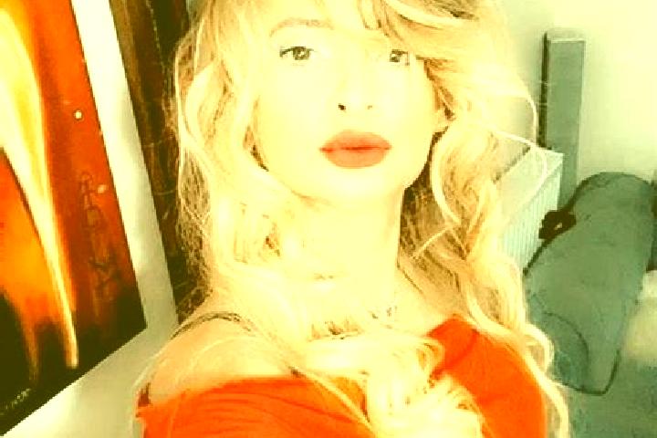 Emma, 37 — Escort in Guezelyurt, Turkey
