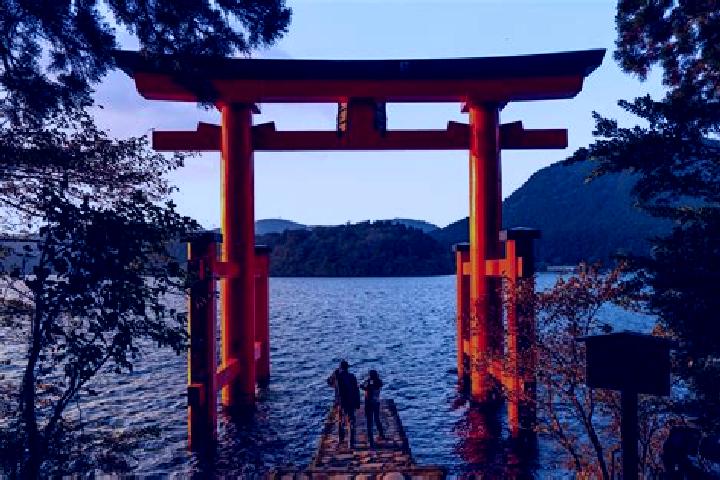 Emma, 37 — Escort in Hakone, Japan