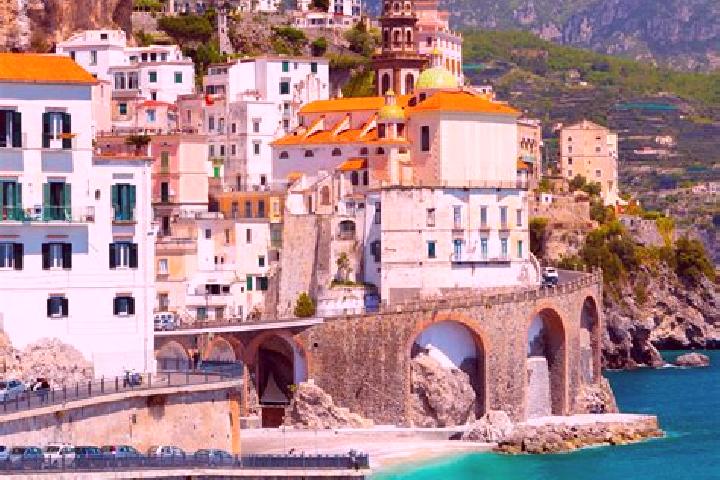 Emma, 37 — Escort in Manera, Italy