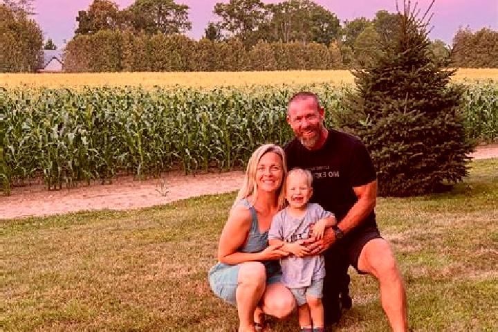 Emma, 37 — Escort in Norfolk County, Canada