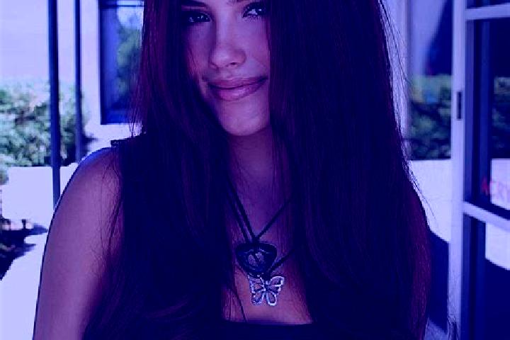 Emma, 38, a auburn dark-eyed mediterranean companion based in Drikouaifla. Offering Erotic Massage, OWO, Dinner Date. Available for incall and outcall, overn...