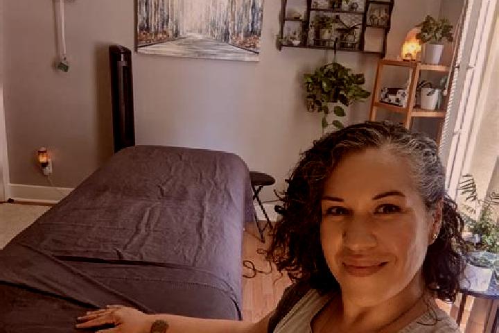 Emma, 38, a black grey-eyed mixed companion based in Panazol. Offering Dinner Date, Party Girl, Massage, Travel Companion. Available for incall and outcall, ...