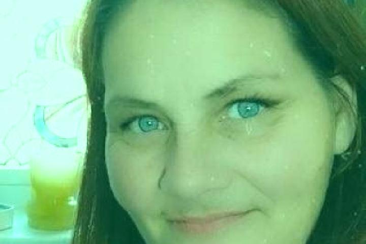 Emma, 38, a red dark-eyed caribbean companion based in L govskiy. Offering OWO, Fetish, GFE, Duos. Available for incall and outcall, day and evening dates.