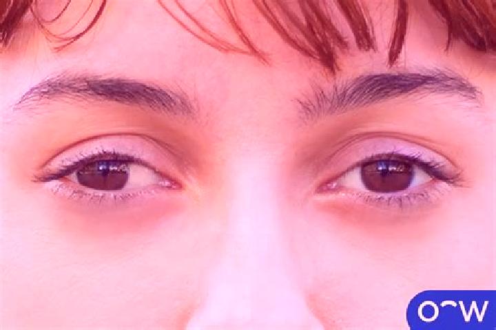 Emma, 38, a red grey-eyed indian companion based in Bohemia. Offering Couples, Fetish, Striptease, A-Level. Available for incall and outcall, day and evening...