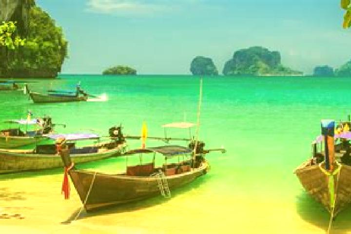 Emma, 38 — Escort in Chiang Muan, Thailand