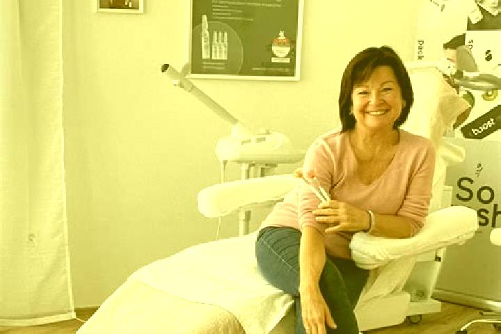 Emma, 38 — Escort in Hagenbrunn, Austria