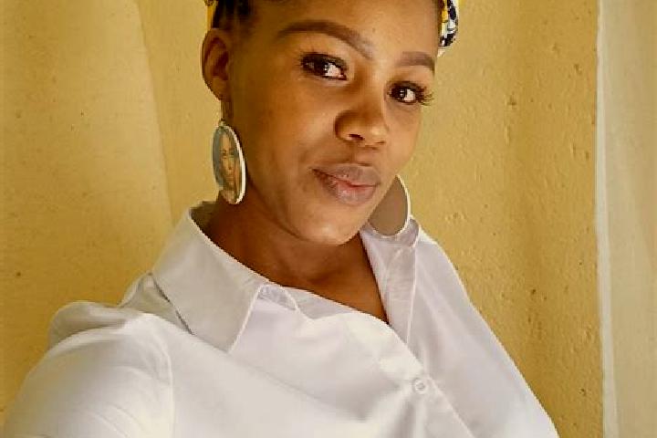 Emma, 38 — Escort in Ikgomotseng, South Africa