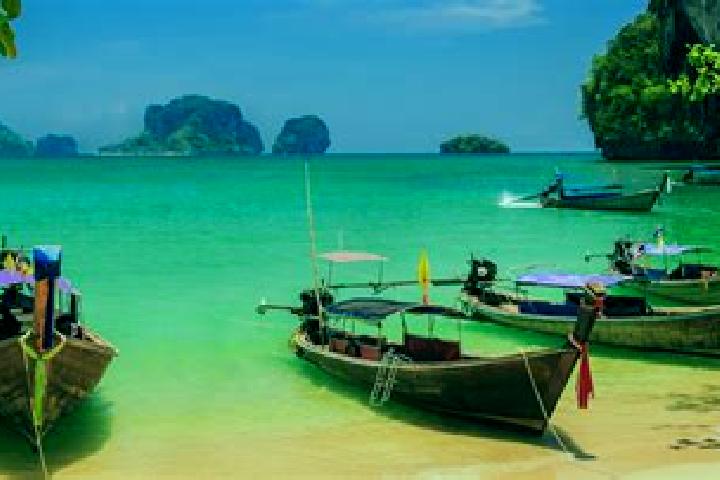 Emma, 38 — Escort in Khlong Hat, Thailand