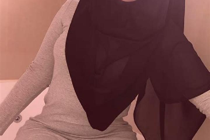 Emma, 38 — Escort in Mehr, Iran