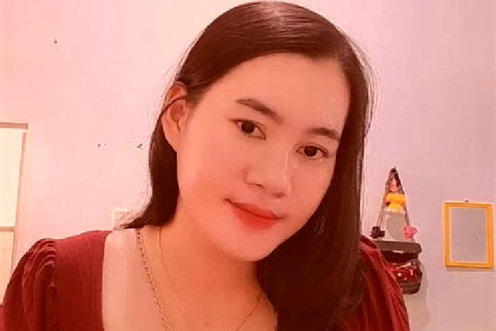 Emma, 38 — Escort in Sekadau, Indonesia