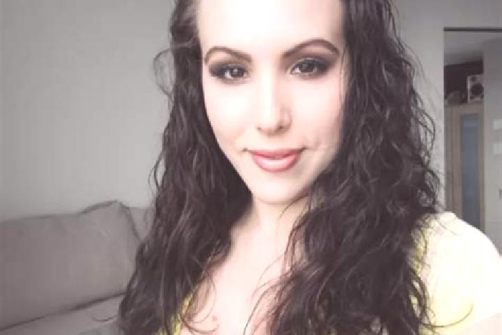 Emma, 39, a auburn hazel-eyed indian companion based in San Vincenzo la Costa. Offering Dinner Date, Massage, Overnight, Deep French Kissing, Girlfriend Expe...