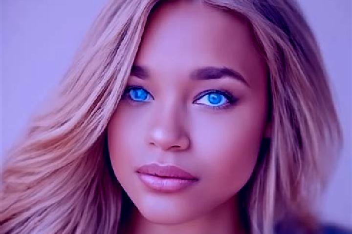 Emma, 39, a blonde blue-eyed latina companion based in El Arenal. Offering Tantra, Prostate Massage, Overnight, Deep French Kissing, CIM. Available for incal...