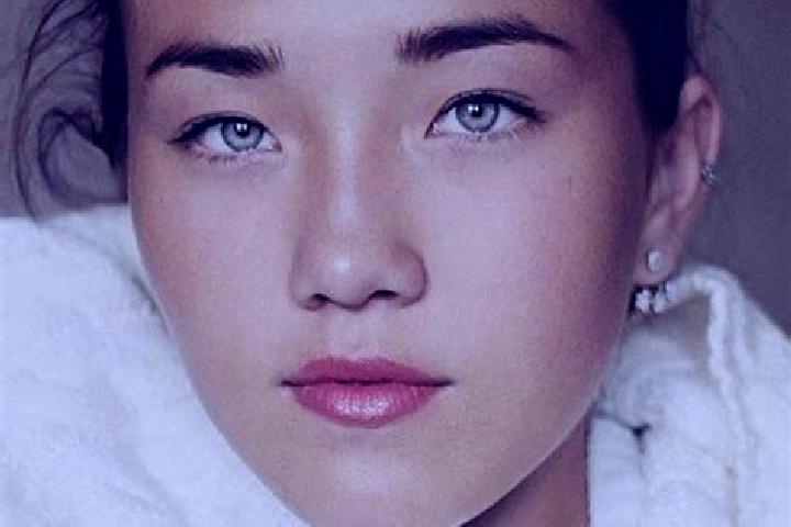 Emma, 39, a brunette grey-eyed caucasian companion based in Tunzhai. Offering Travel Companion, CIM, Fetish. Available for incall and outcall, overnight book...