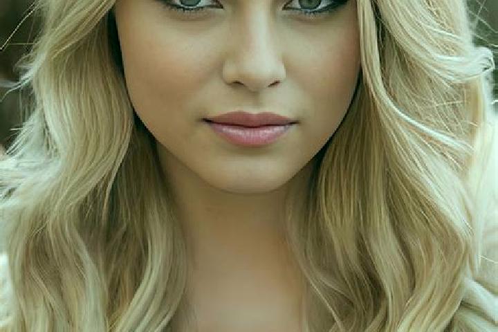 Emma, 39, a dark blonde green-eyed caribbean companion based in Forest Hill. Offering GFE, 69, CIM, Deep French Kissing, A-Level. Available for incall and ou...