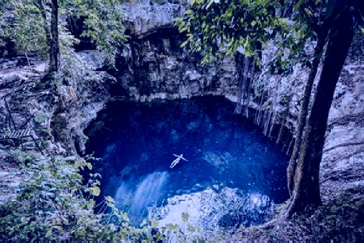 Emma, 39 — Escort in Calotmul, Mexico