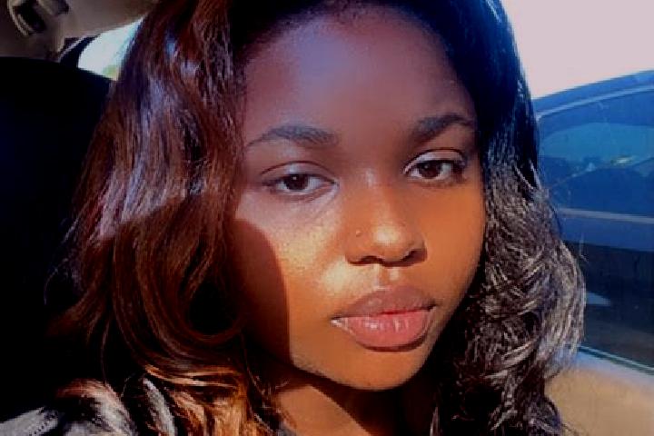 Emma, 39 — Escort in Claflin, United States
