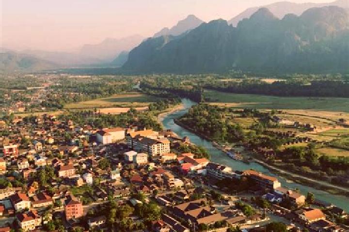 Emma, 39 — Escort in Donethat, Laos