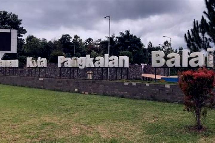 Emma, 39 — Escort in Pangkalan Balai, Indonesia