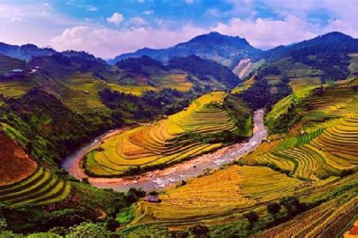 Emma, 39 — Escort in Yen Bai, Vietnam