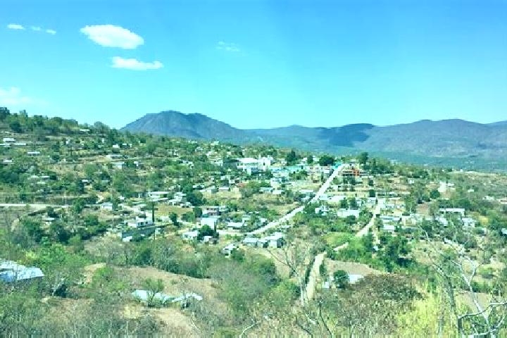 Emma, 39 — Escort in Yutanduchi de Guerrero, Mexico
