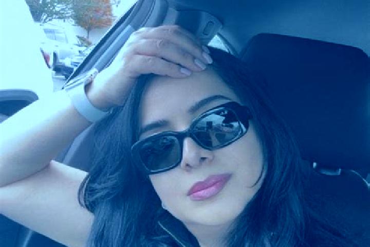 Emma, 39 — Escort in Zarrin Shahr, Iran