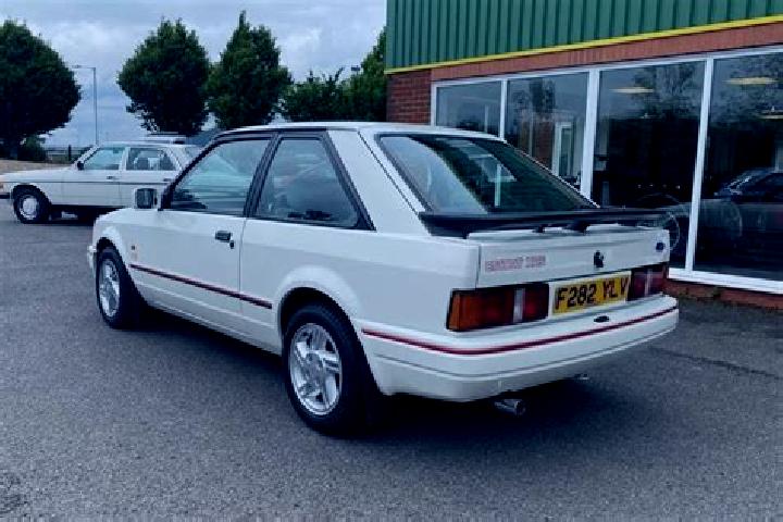 escort Adenta