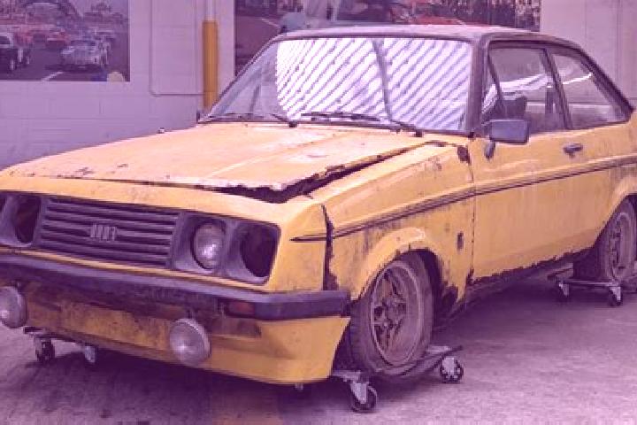 escort Adiake