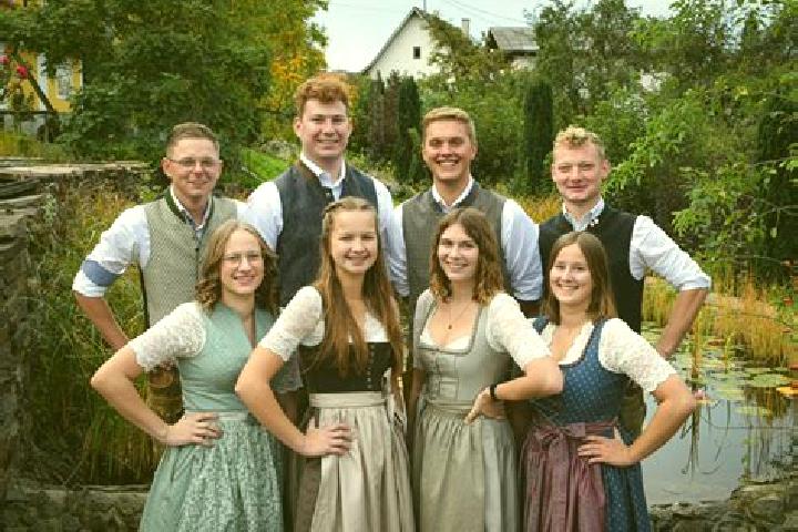 escort Aistersheim