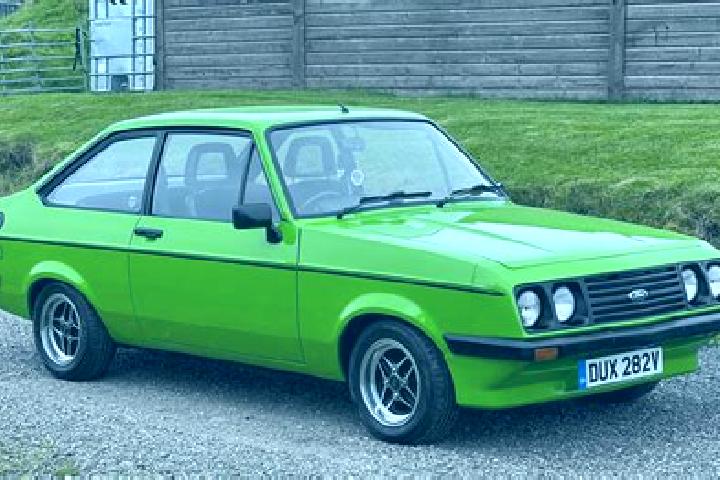 escort Ajingi
