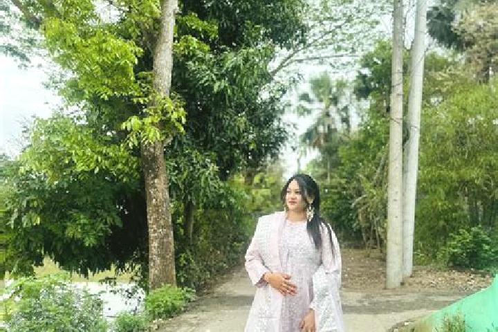 escort Akhi Jahan