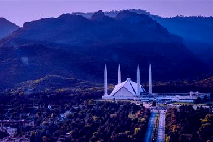 escort Akora Khattak