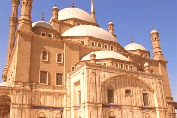 escort Al Minshah
