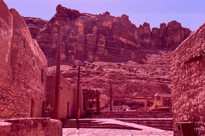 escort Al Qurh