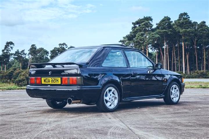 escort Alderbury