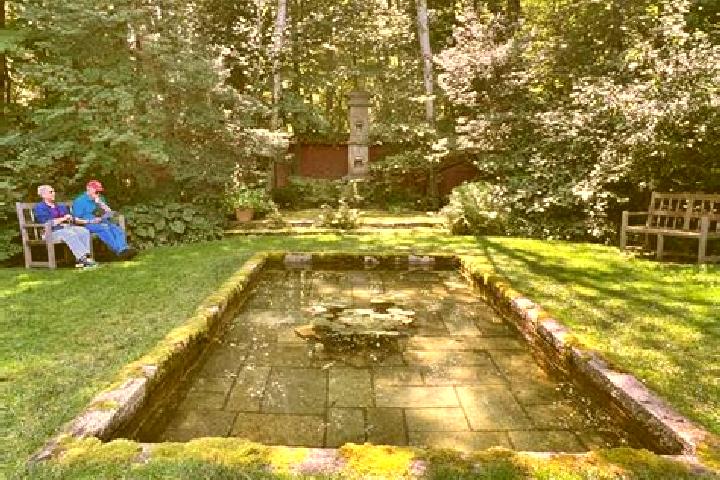 escort Aldrich Garden