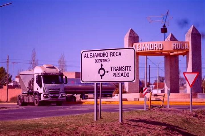 escort Alejandro Roca