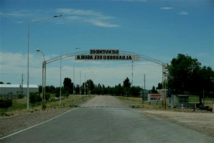 escort Algarrobo del Aguila