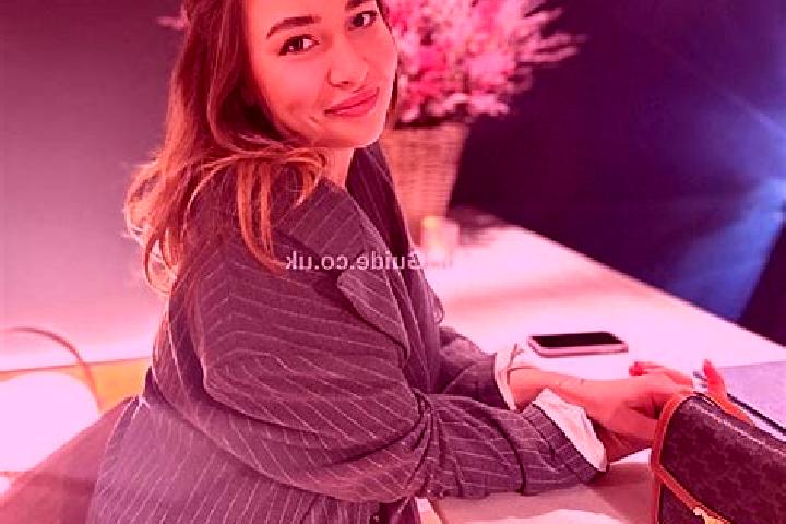 escort Anna Regina