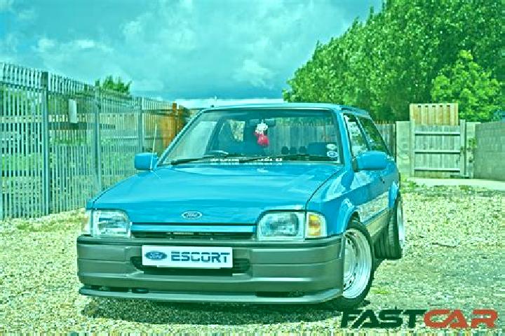 escort Antully