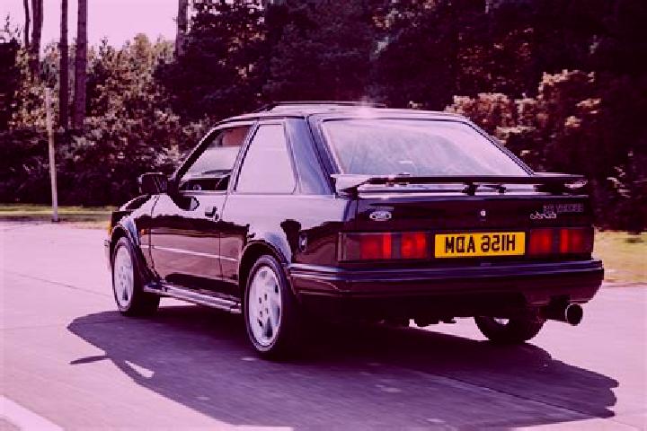 escort Appley Bridge